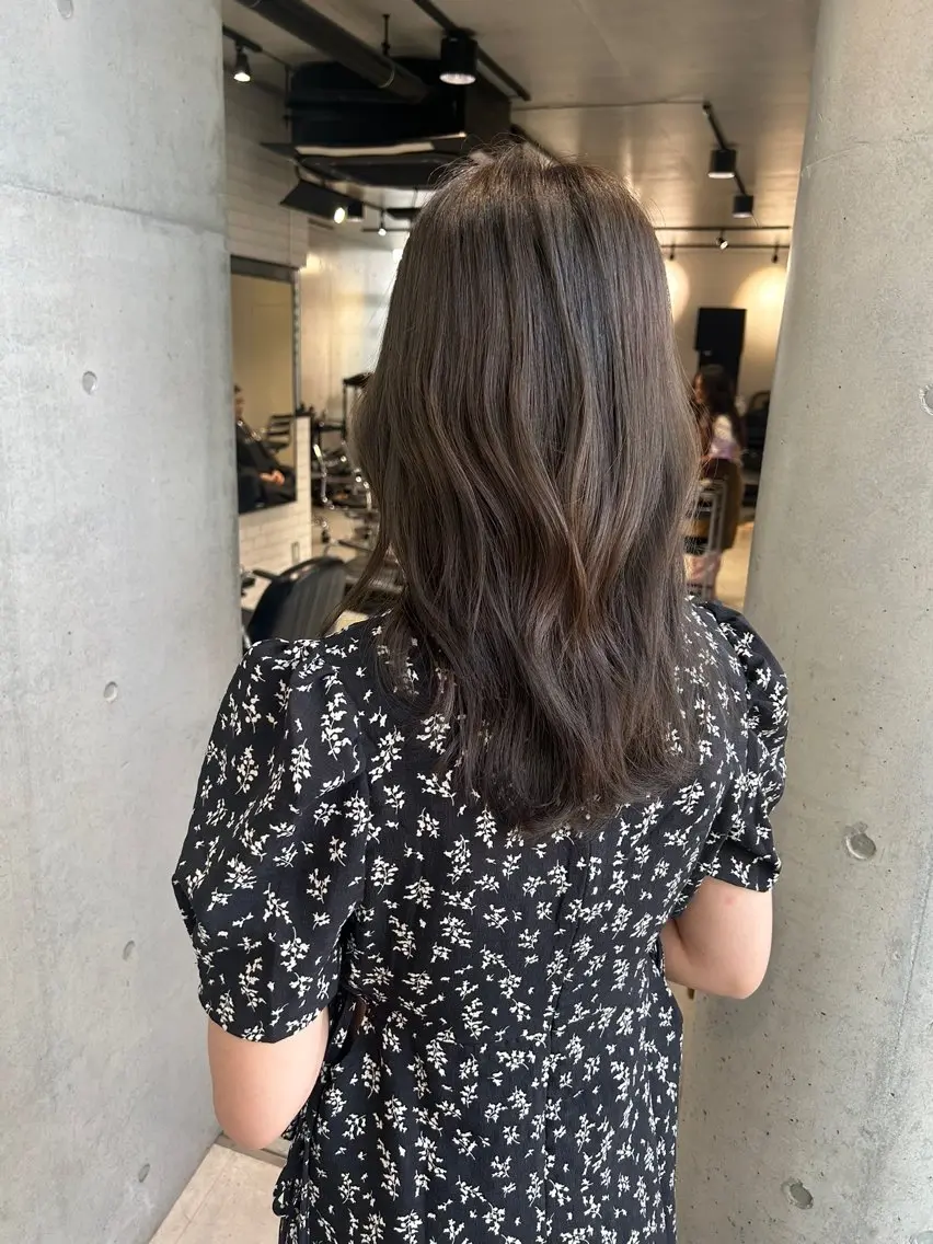 セミロング カラー カット ヘアカラー トリートメント 【銀座】艶髪/上品な カラー特化/涼のヘアスタイル