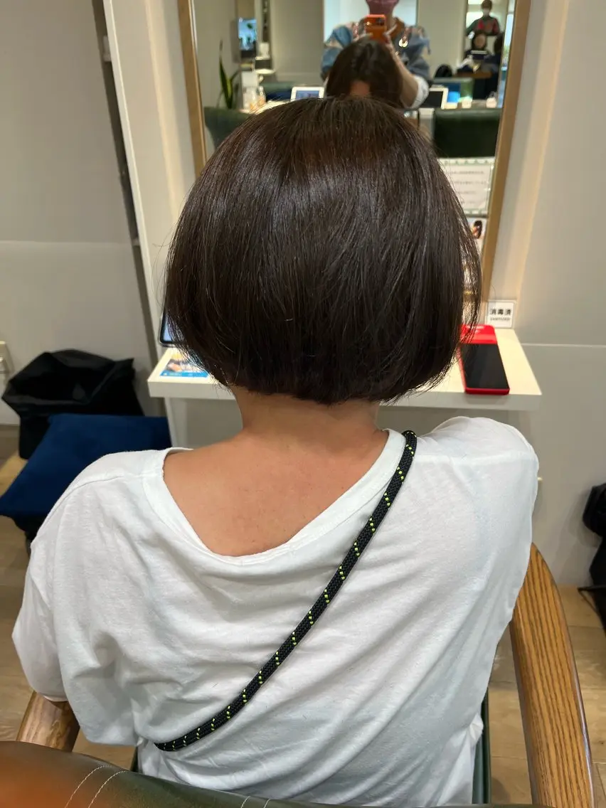 ショート 小鴨 美佳のヘアスタイル