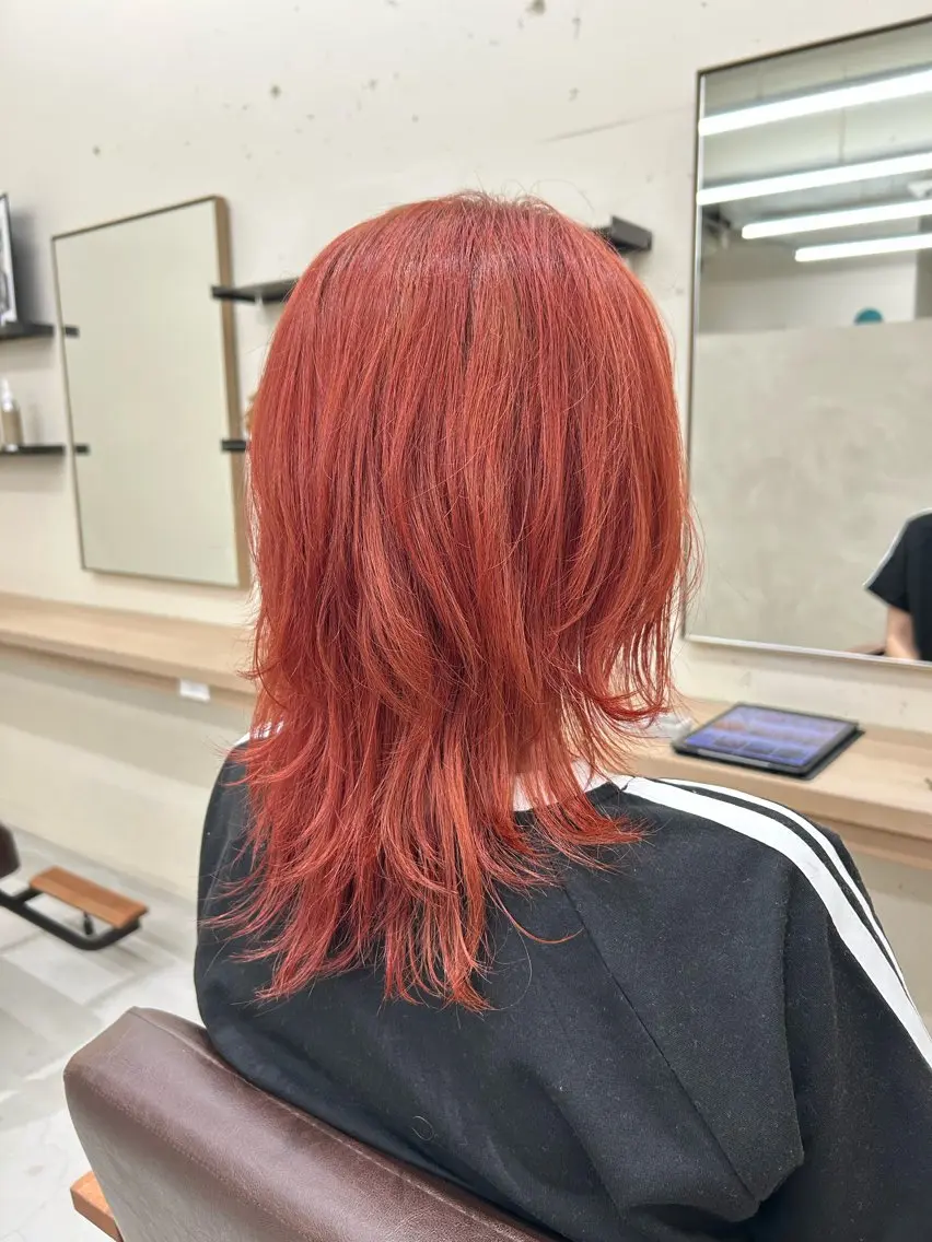 ミディアム 上野 めぐのヘアスタイル