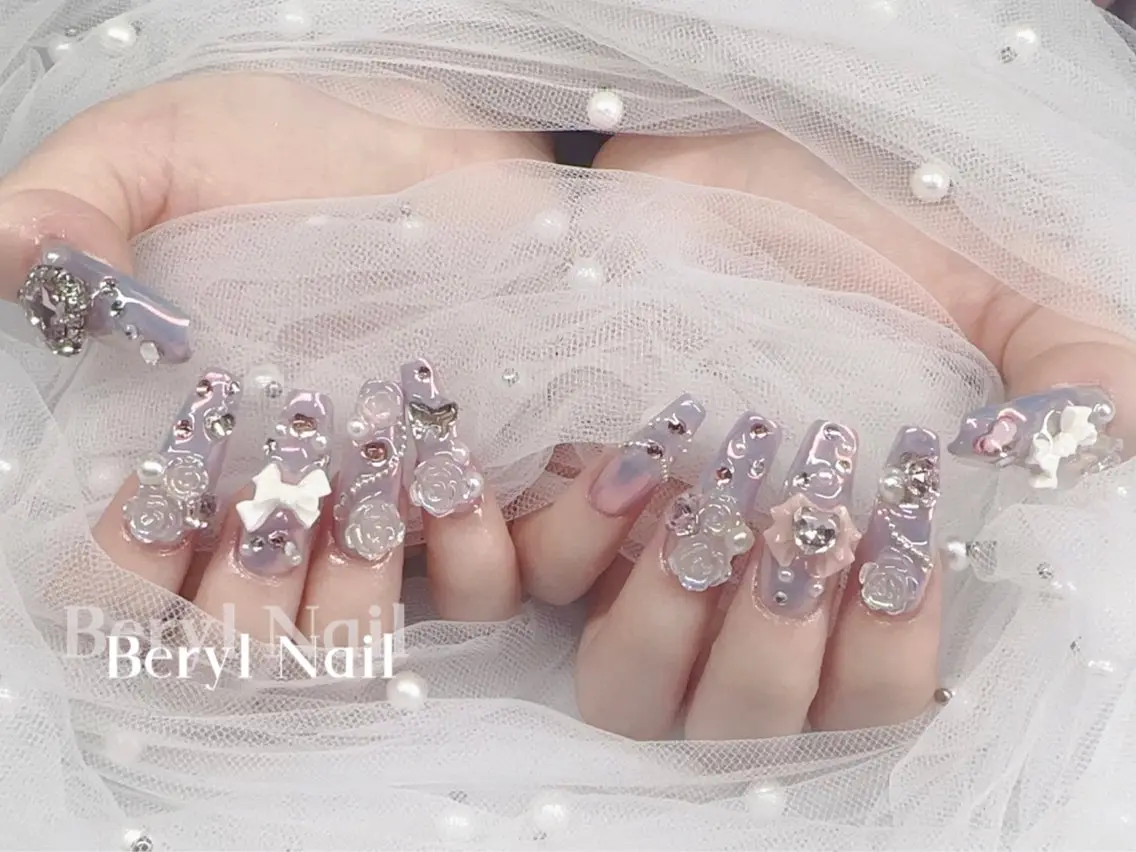 ロング Beryl Nail 新大久保のネイルデザイン