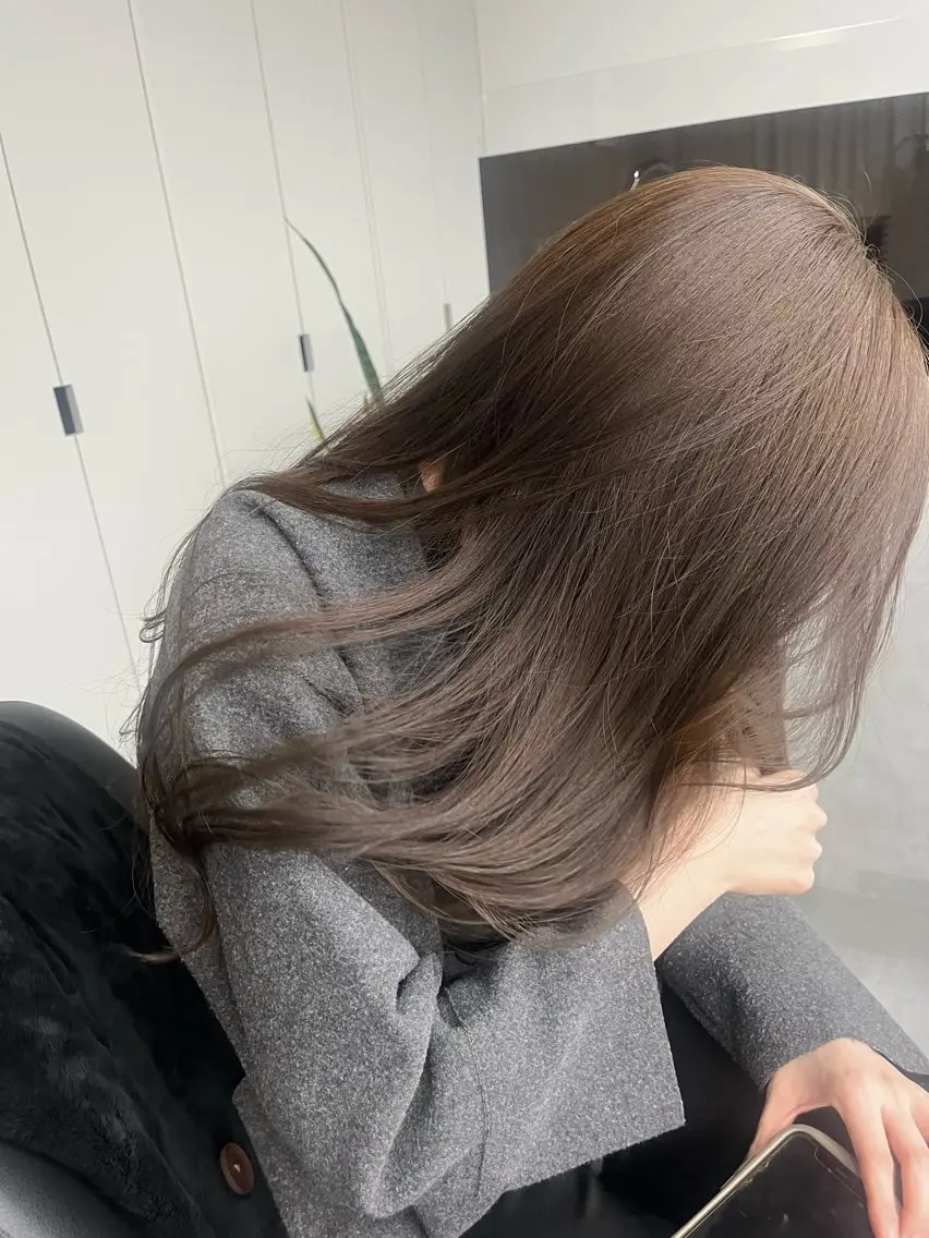ロング ヘアカラー 笹山 未夢のヘアスタイル