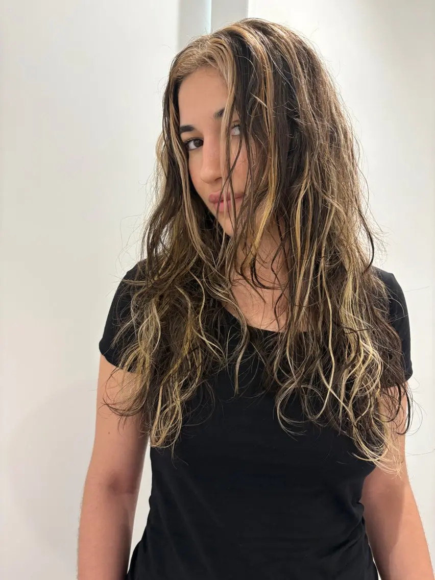 カラー ブリーチ ハイライトカラー りく 海外ヘアー オシャレのヘアスタイル