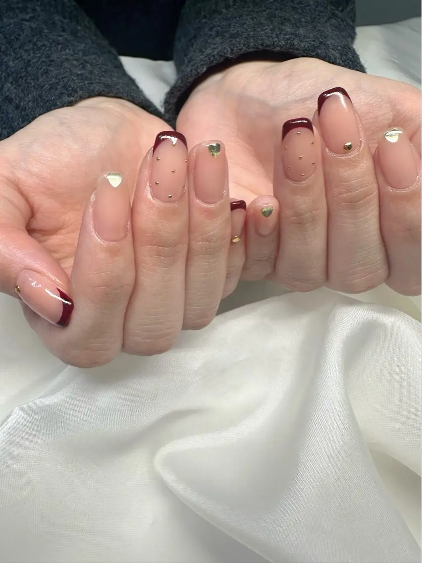 ネイル ボルドー クリアネイル フレンチネイル ハート ホログラムネイル 🪞KAPE NAIL 🪞のネイルデザイン