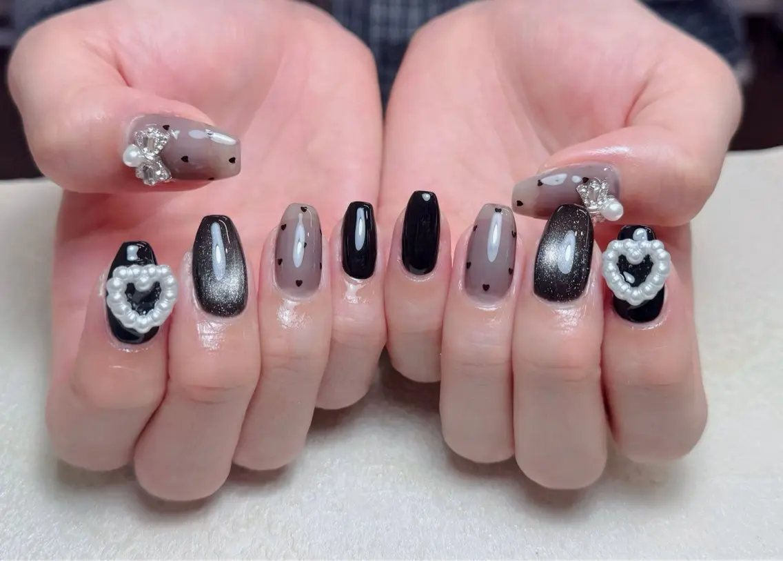 ネイル アートネイル 長さ出し フレンチネイル ジェルネイル ガーリー ハンドネイル 中野駅から2分 MEO NAILのネイルデザイン