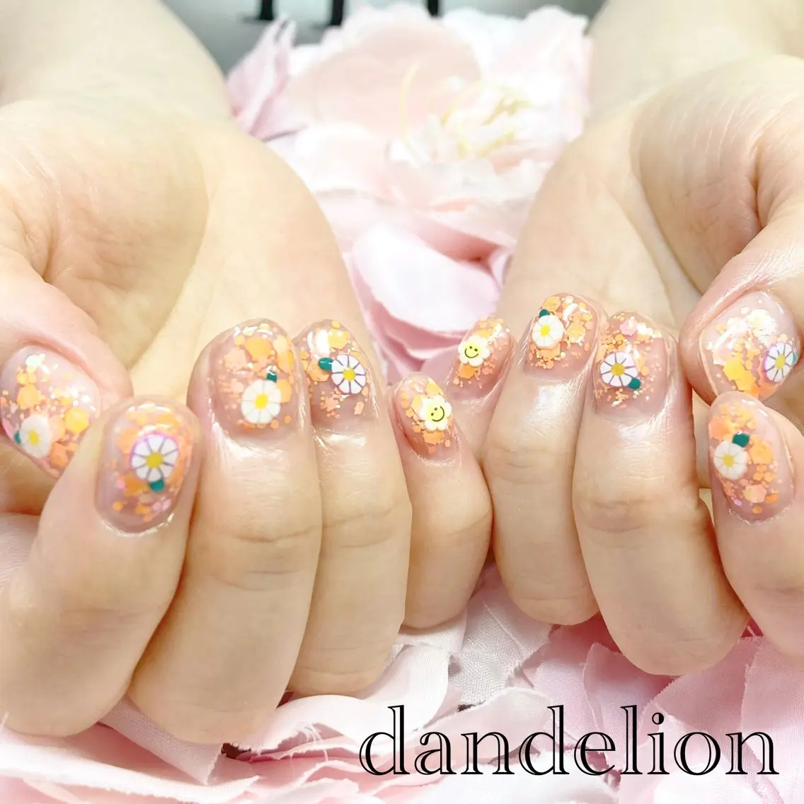 ネイル ハンドネイル ハンドケア dandelion ダンデライオンのネイルデザイン