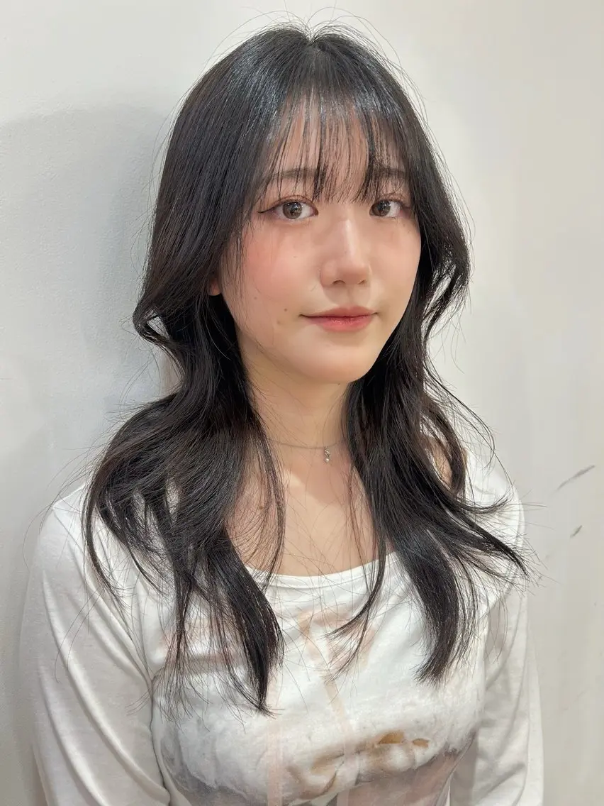 ロング 顔周りカット レイヤーカット JUNO HAIR 💫CHISATOのヘアスタイル