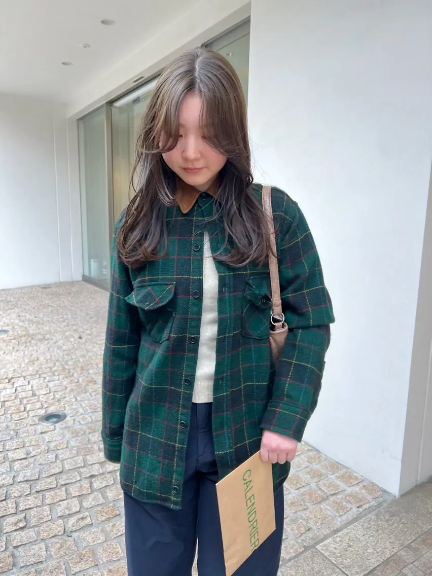 セミロング カット ヘアカラー kotoko 透け感カラーのヘアスタイル