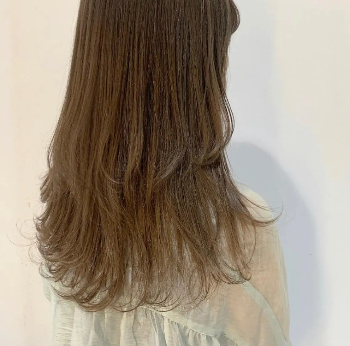カラー 山口 莉奈のヘアスタイル