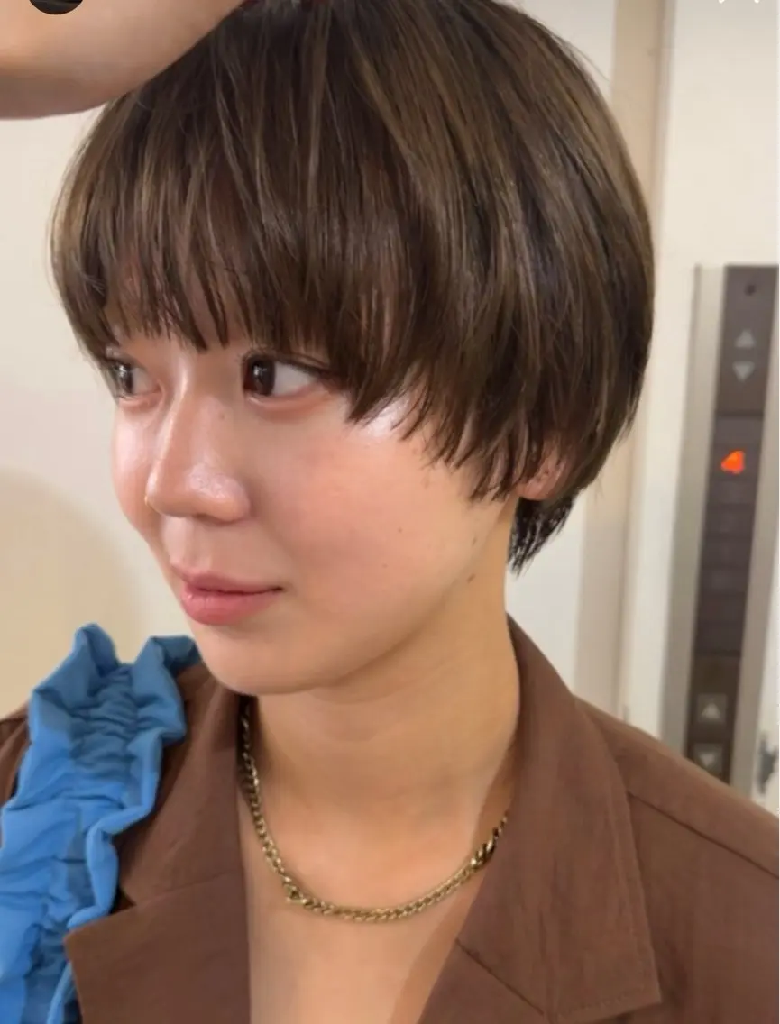 ショート くるみ🩰/ボブ レイヤー/暖色カラーのヘアスタイル