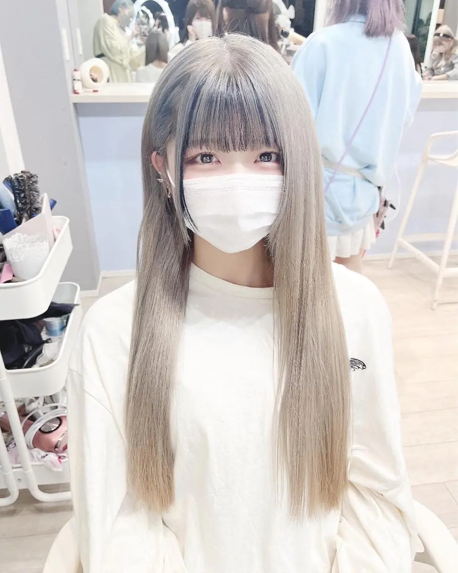 前髪カットの写真