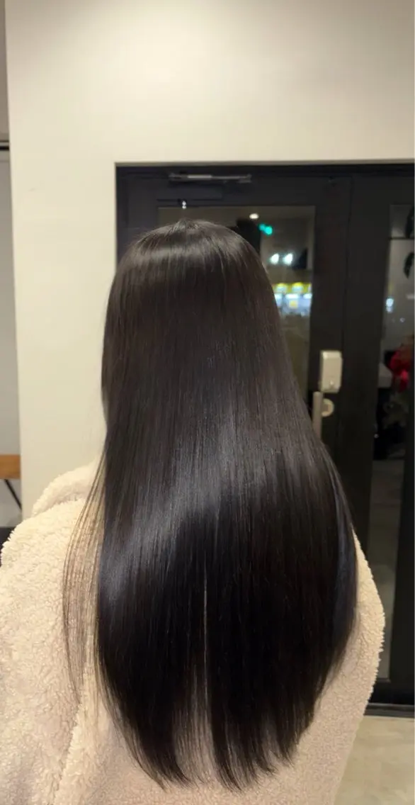 セミロング ヘアカラー 大浦 姫奈のヘアスタイル