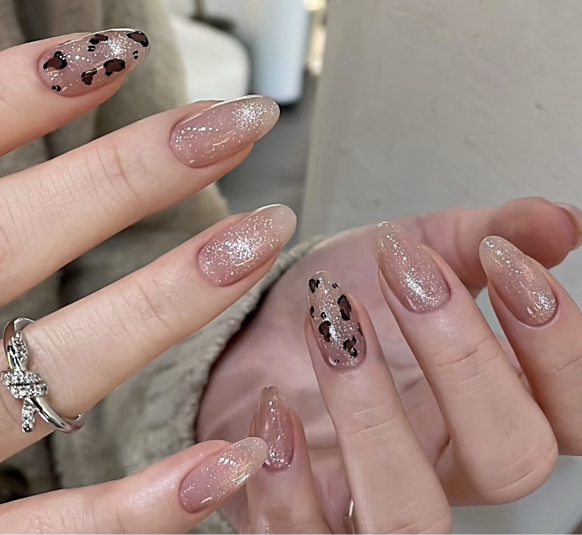 メンズ ネイル メンズ韓国風 クリスマス ボルドー 長さ出し フレンチネイル ハンドネイル ハンドケア NEW NAIL 池袋🔥🧲のネイルデザイン