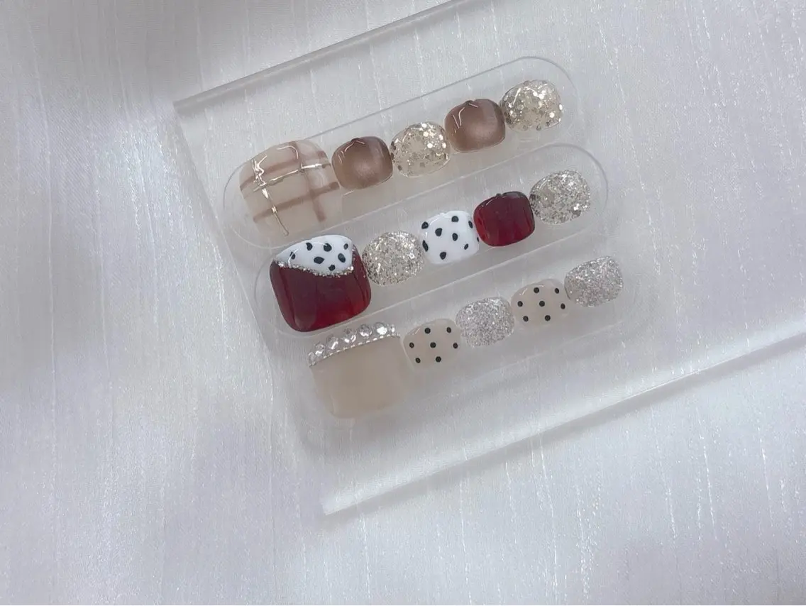 ネイル フットネイル Regene ARAKIのネイルデザイン