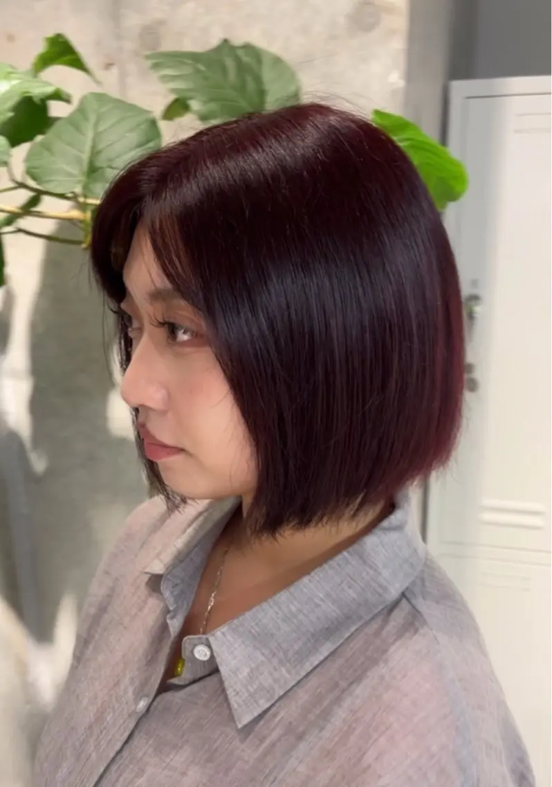 ショート カラー ボルドーカラー ヘアカラー トリートメント 韓国ヘア/ /愛香🎀🪽のヘアスタイル