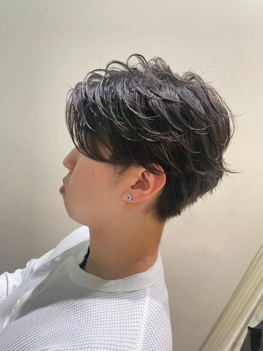 ショート パーマ メンズ フェザーパーマ メンズパーマ ショートヘア 骨格整形カット/ ショート✂️堀夢哉のヘアスタイル