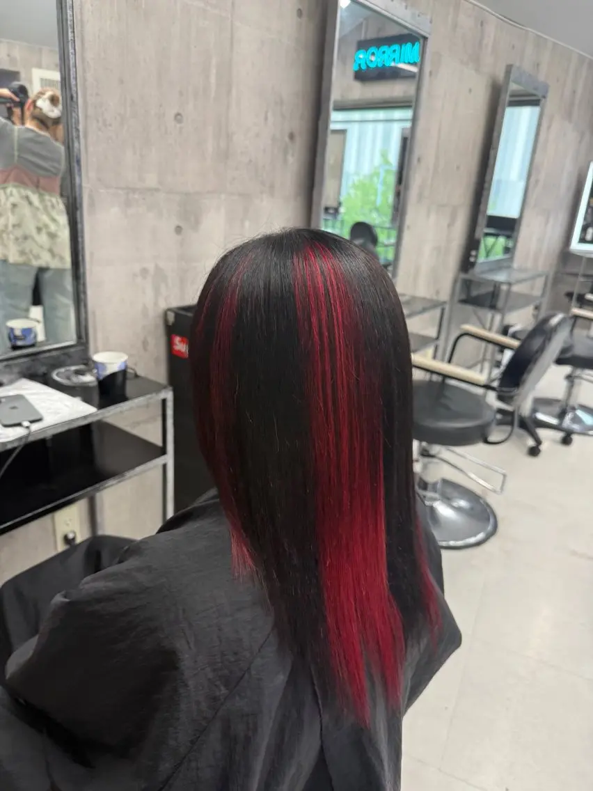 セミロング カラー メンズ デザインカラー ヘアカラー トリートメント 推し活カラー🌈青 紫得意🔅かずき🔅のヘアスタイル