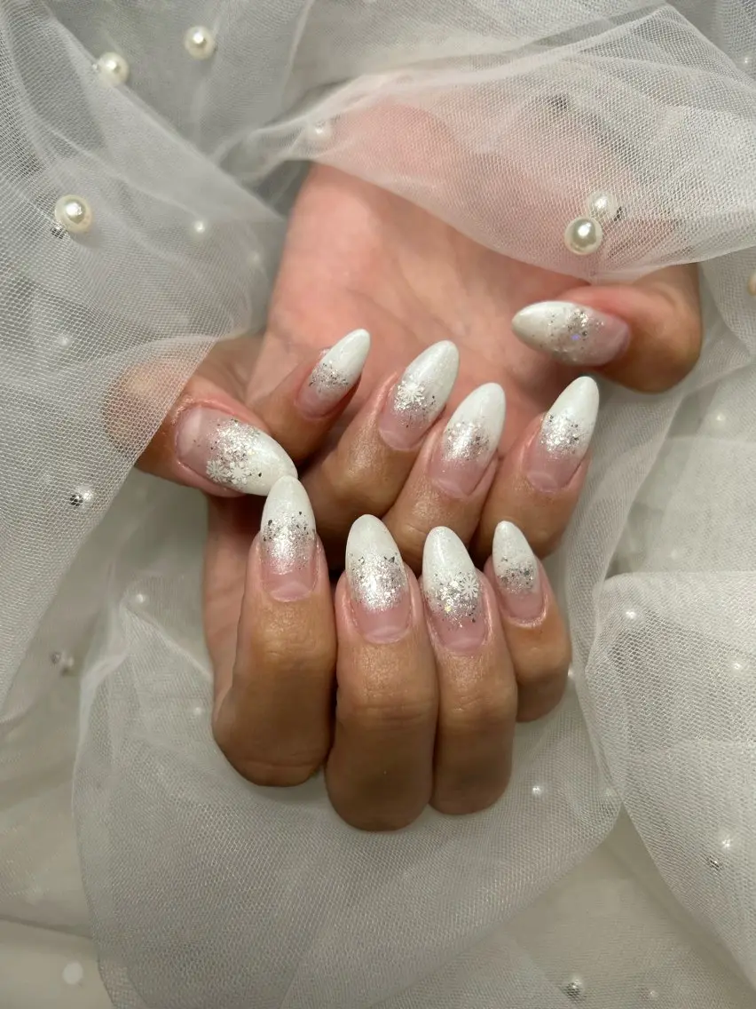 ネイル ハンドネイル フットネイル ✴︎ Delightのネイルデザイン