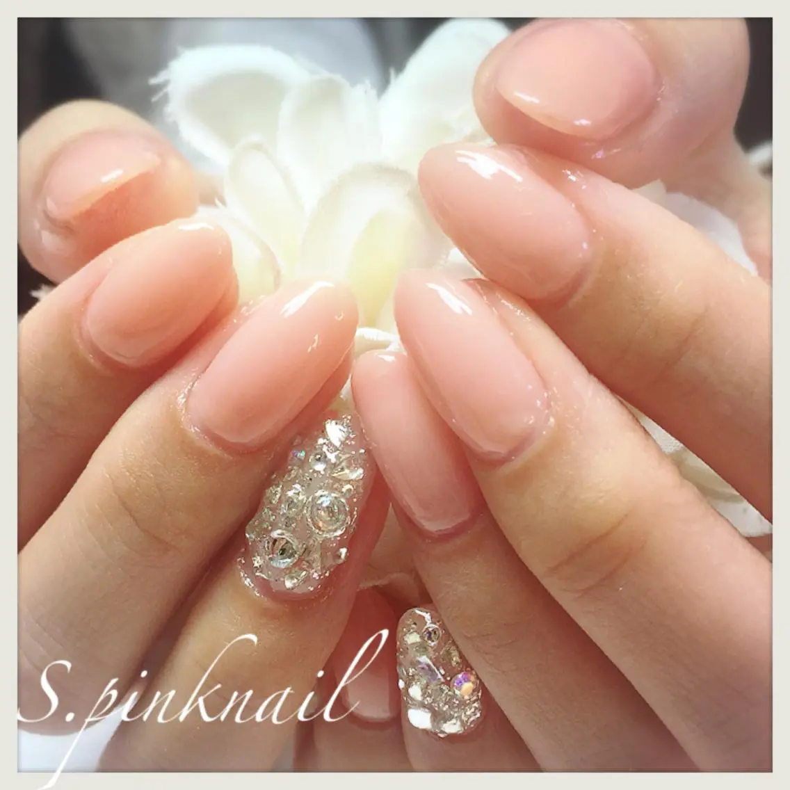 🌹ワンカラー+1本ビジュー🌹の写真