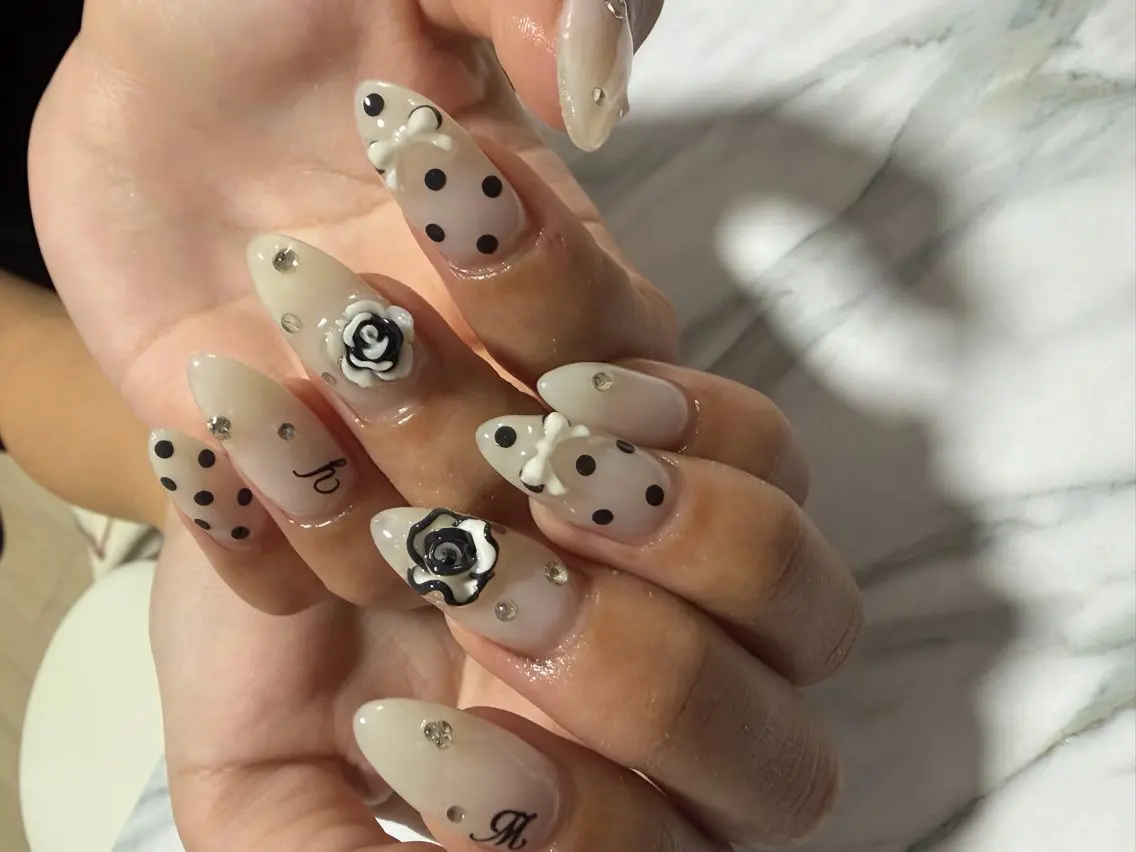 ネイル ドット リボン nail... rrのネイルデザイン