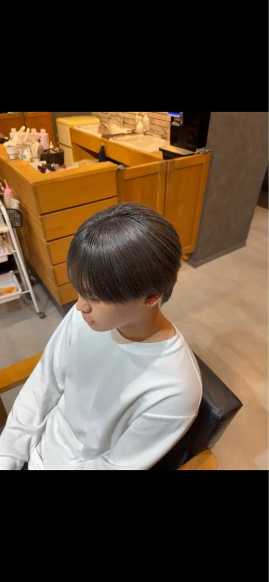 カラー メンズ ダークグレー ダブルカラー カット ヘアカラー 見城 也仁のヘアスタイル