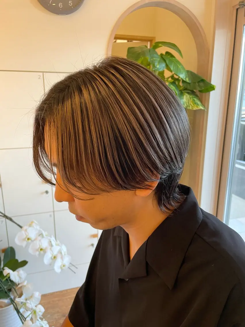 ショート カラー バレイヤージュ レイヤーカット ブリーチ👩‍🦳/ ‪✂︎MANAMIのヘアスタイル