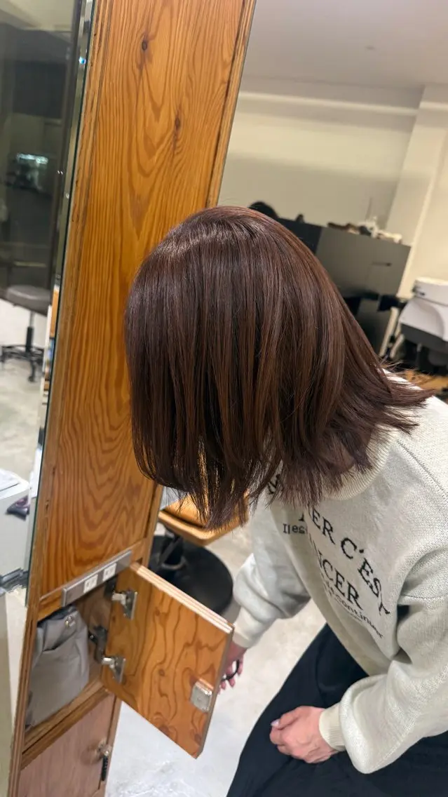 ミディアム カラー レイヤーカット tote. さくらのヘアスタイル