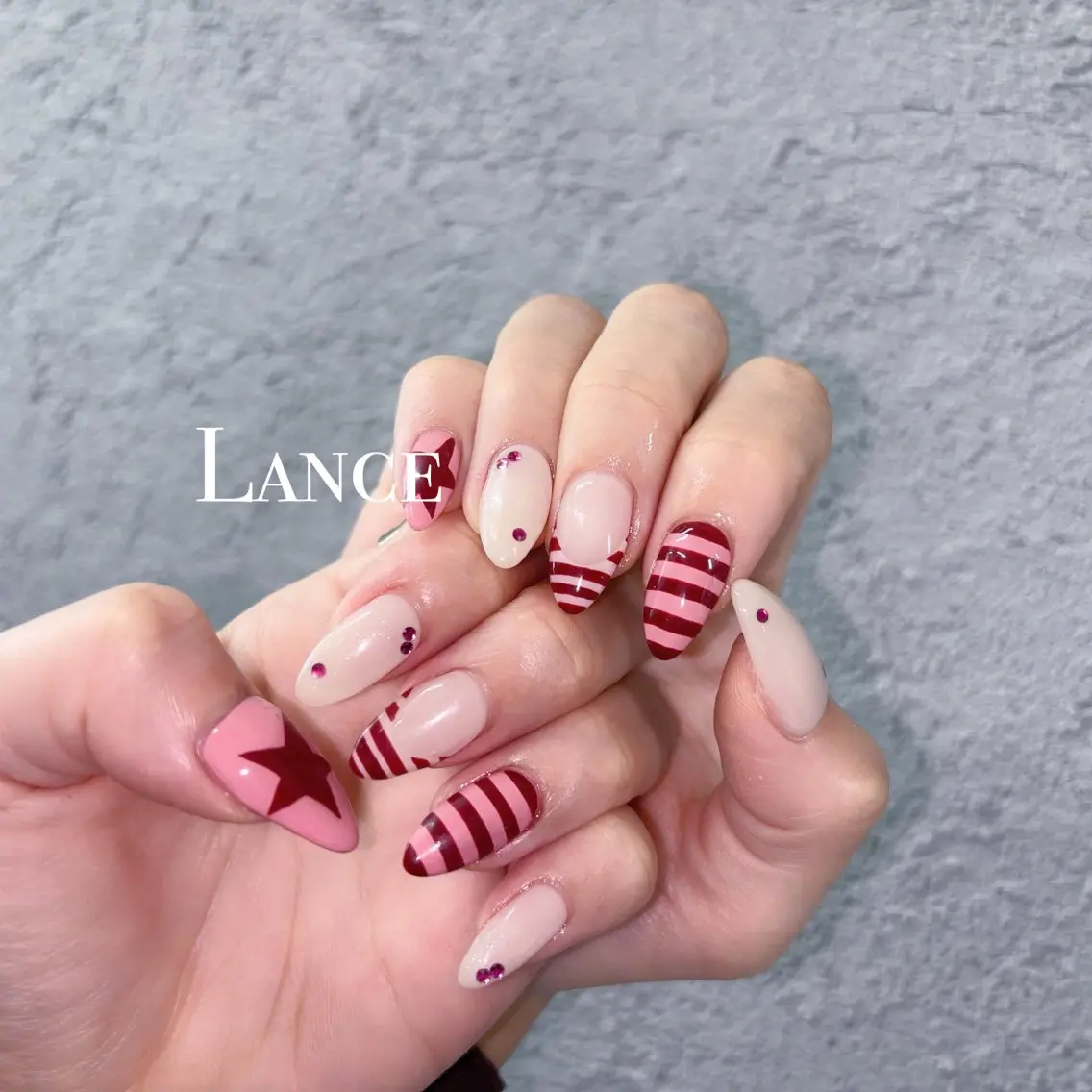 ネイル オーロラネイル ドット フットネイル 氷ネイル・うるうるネイル キラキラネイル ハンドネイル Lance nailのネイルデザイン