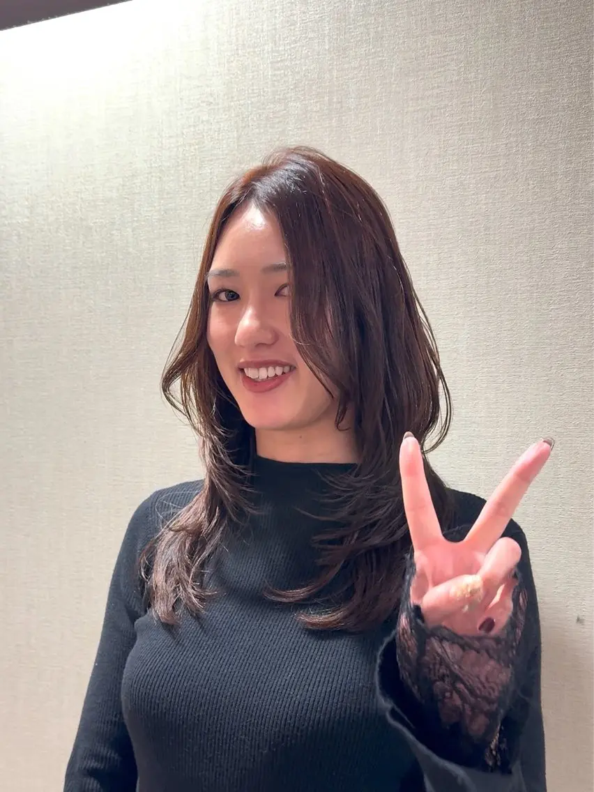 セミロング カラー くびれヘア くびれレイヤー レイヤーカット カット ヘアカラー 縮毛矯正 トリートメント 髪質改善*韓国ヘア* レイヤー*IBUKIのヘアスタイル