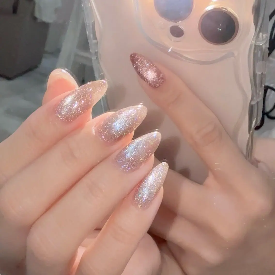 ネイル ジェルネイル キラキラネイル 韓国ネイル マグネットネイル ニュアンスネイル SAORI🎀 マグネット特化サロンのネイルデザイン