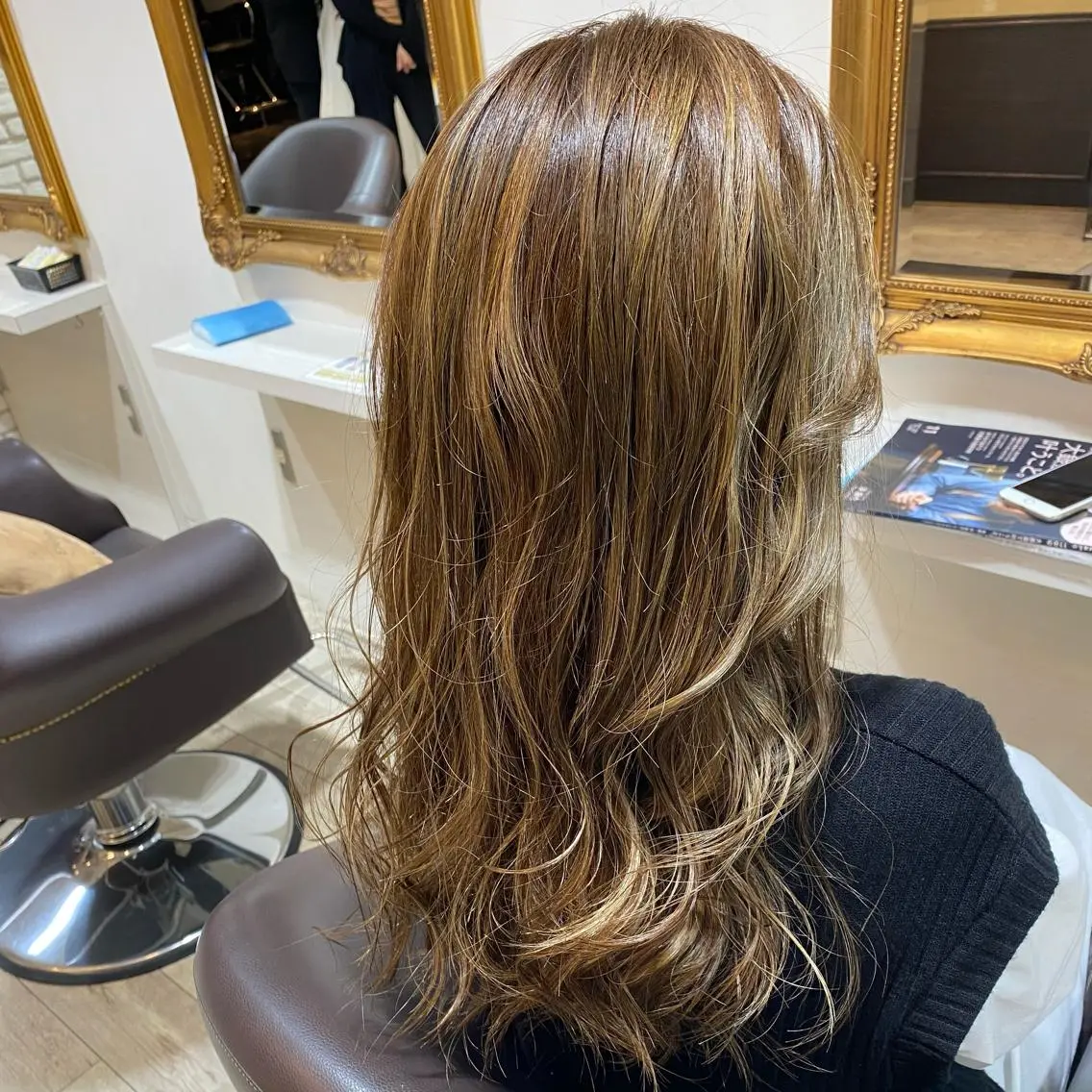 ロング ヘアカラー トリートメント 美髪ヘア 🤍erikaのヘアスタイル