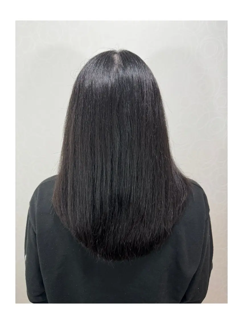 ミディアム 小楠 菜美のヘアスタイル