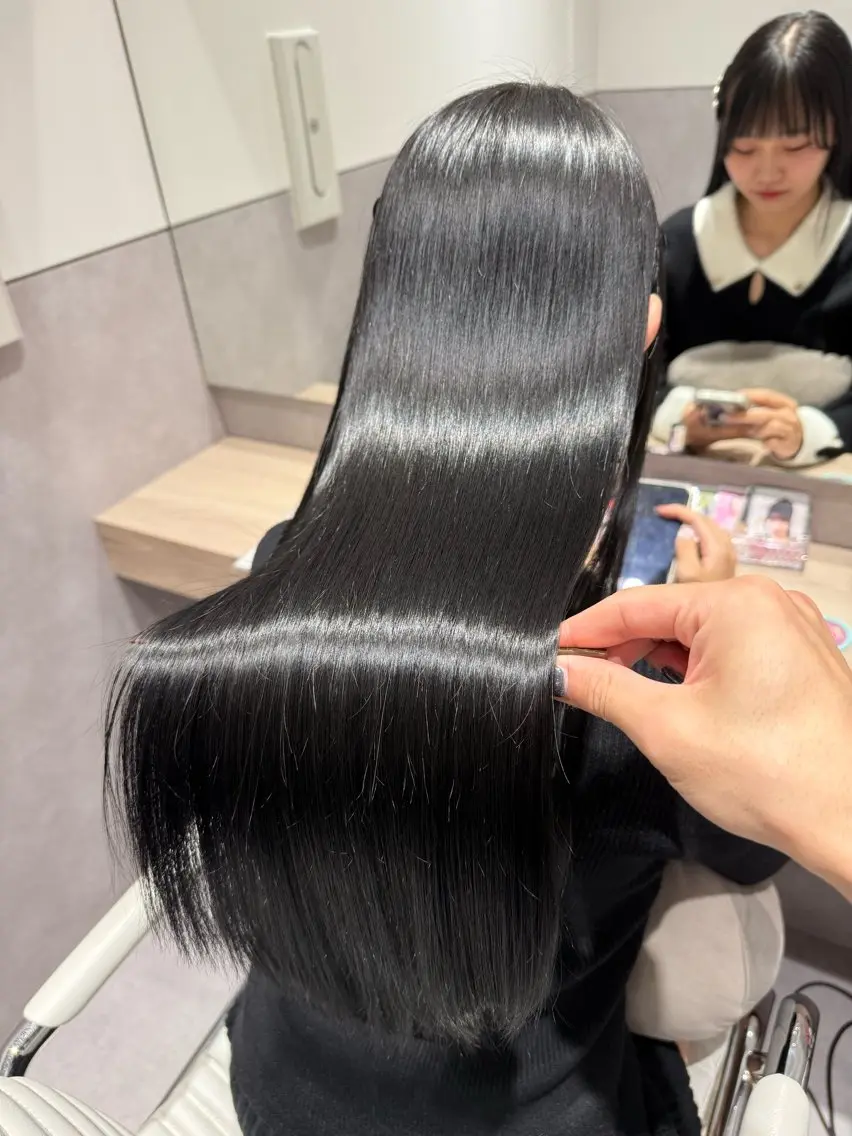 ロング カラー パーマ ヘアアレンジ 髪質改善 縮毛矯正 トリートメント ストレートパーマ 縮毛矯正 トリートメント 縮毛矯正/髪質改善/ ブリーチ毛/木元渓太のヘアスタイル