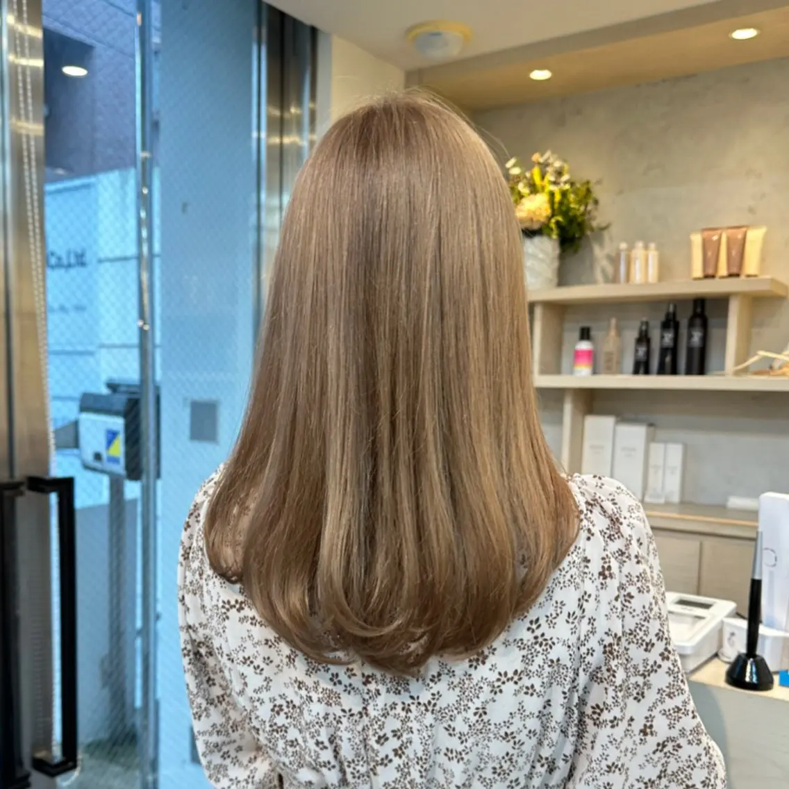 ロング カラー 髪質改善 トリートメント ブリーチなしピンク 赤井龍斗のヘアスタイル