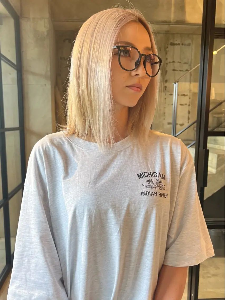 カラー ブリーチ ケアブリーチ 乕谷 美潮のヘアスタイル