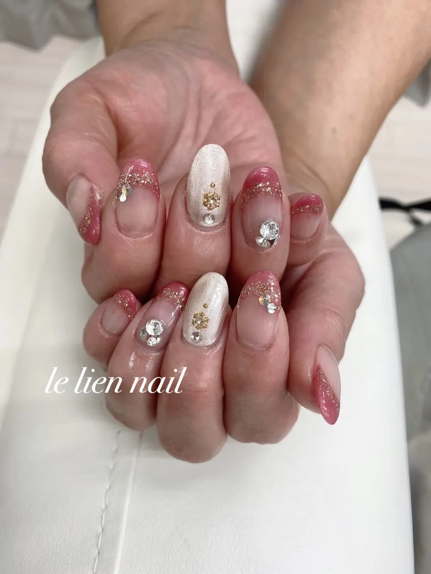 ネイル アートネイル フレンチネイル キラキラネイル ストーンネイル 冬ネイル le lien nailのネイルデザイン