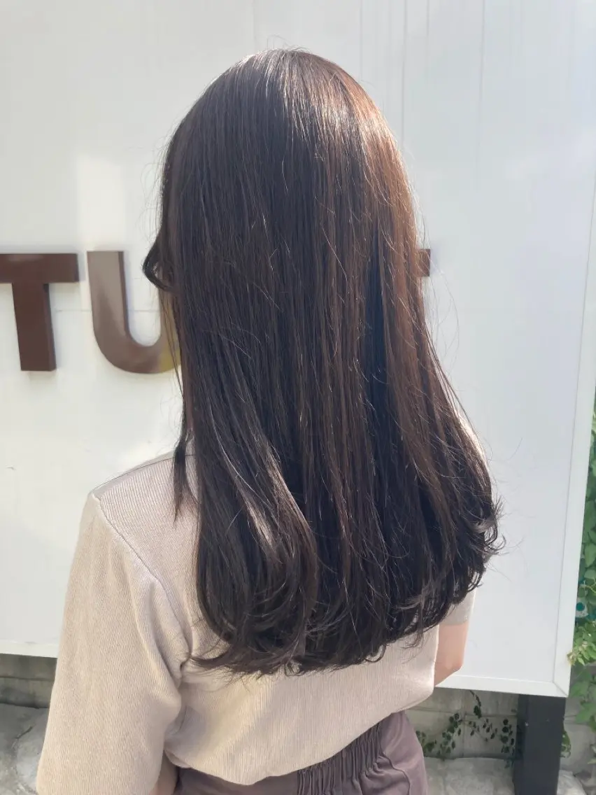 ロング カラー 黒野 菜月のヘアスタイル