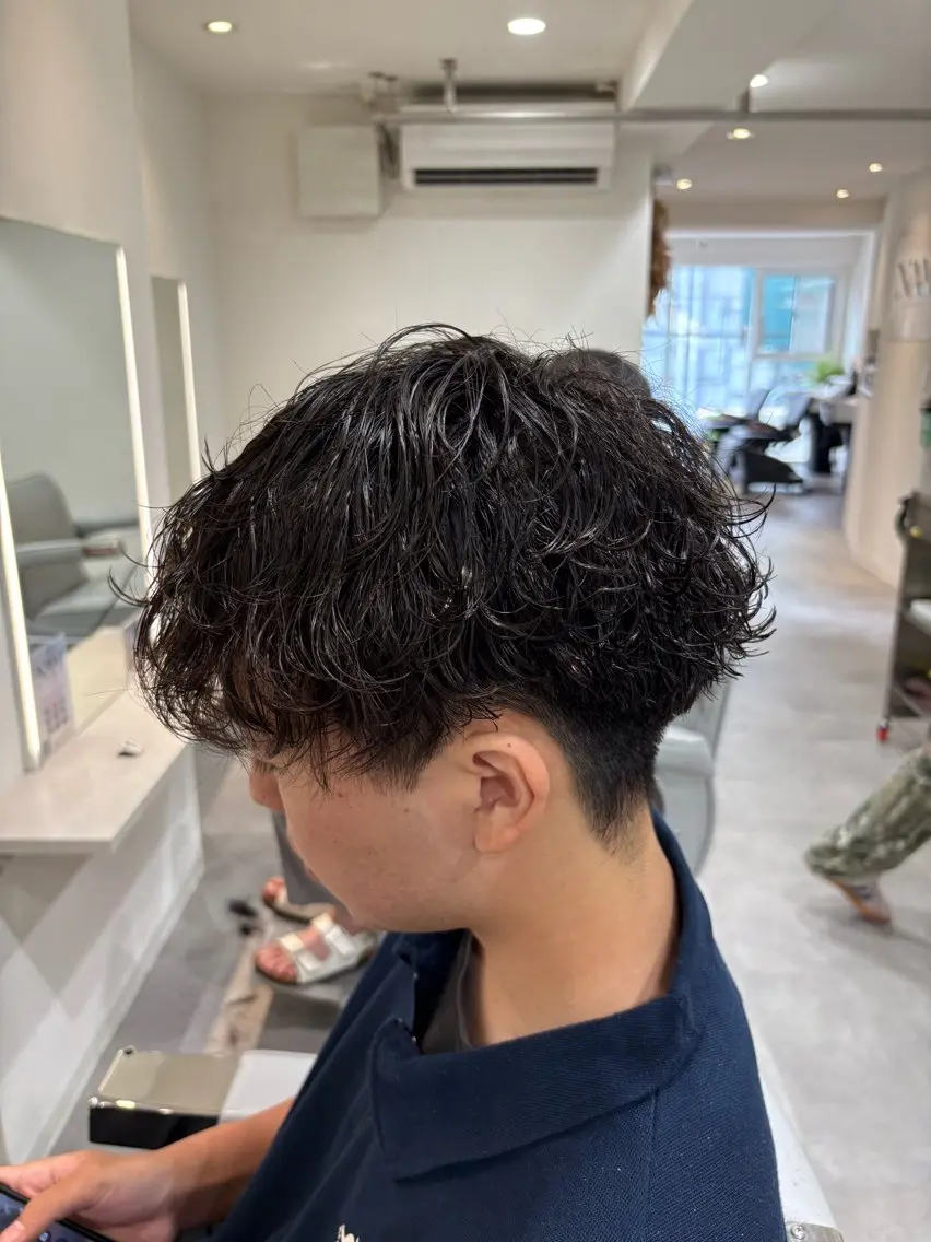 メンズ メンズパーマ 波巻きパーマ カット パーマ 深澤 知樹のヘアスタイル