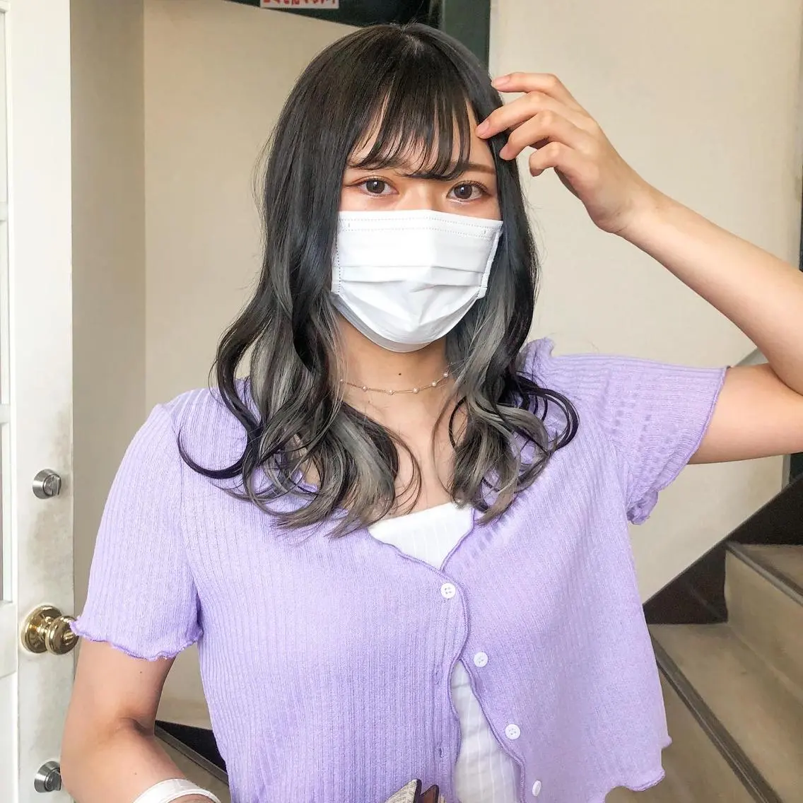 セミロング カラー イヤリングカラー インナーカラー カット ヘアカラー 水野 雪 /パーマ/暖色カラーのヘアスタイル