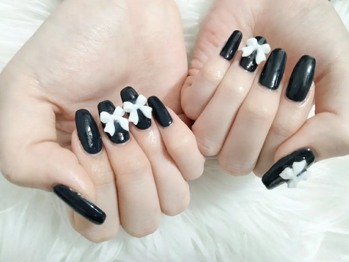 ネイル ジェルネイル パラジェル リボン ハンドネイル ハンドケア Beaubie nailサロンのネイルデザイン