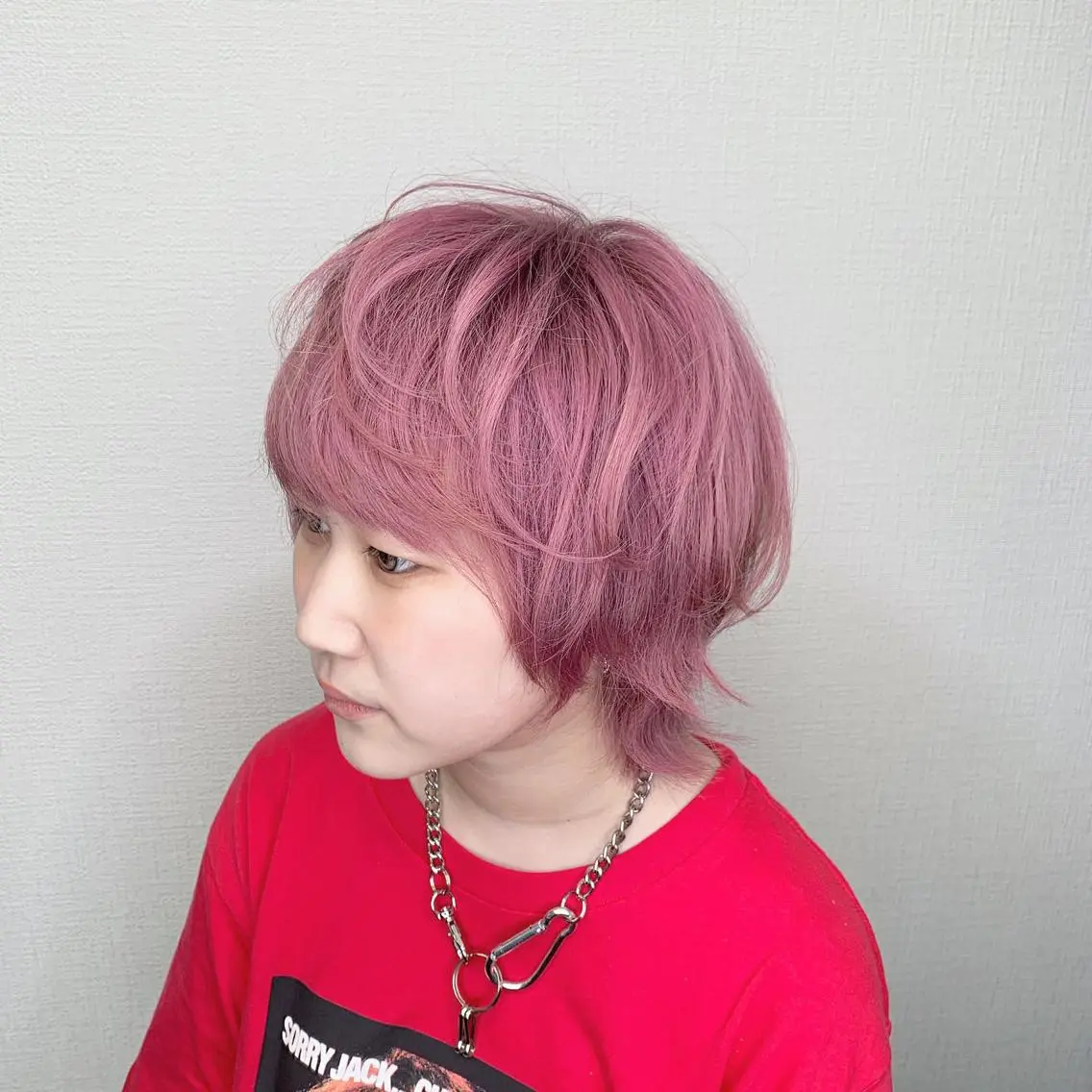 カラー 透明感カラー ピンクカラー シルバー ヘアカラー 佐藤 香太のヘアスタイル