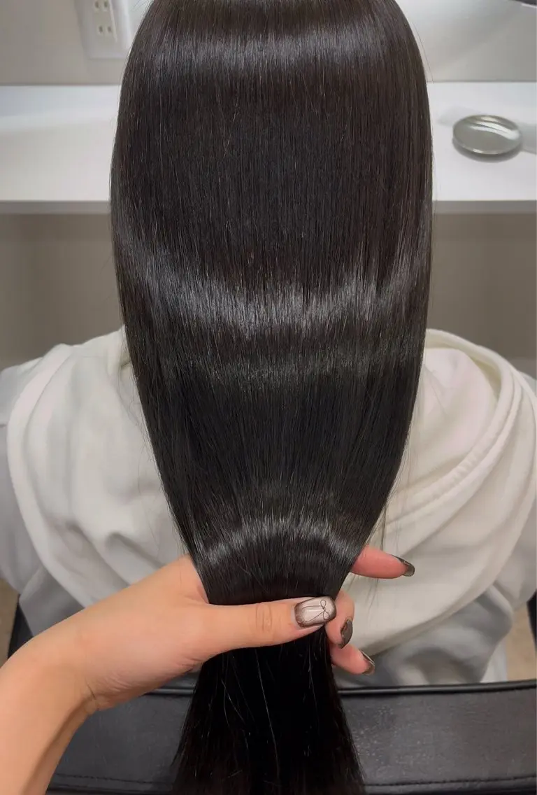 カラー 本木下朋花/髪質 改善×ダブルカラーのヘアスタイル