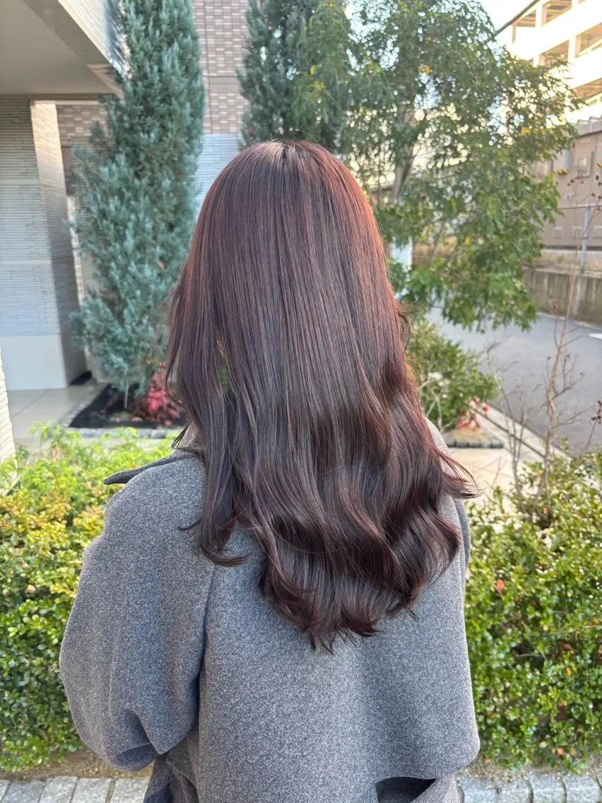カラー ヘアカラー トリートメント しおり🍬 KOKORO🤍のヘアスタイル