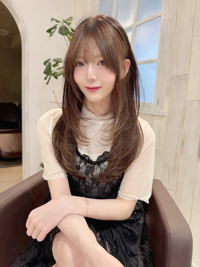 ロング レイヤーカット カット トリートメント 杉浦 悠月のヘアスタイル