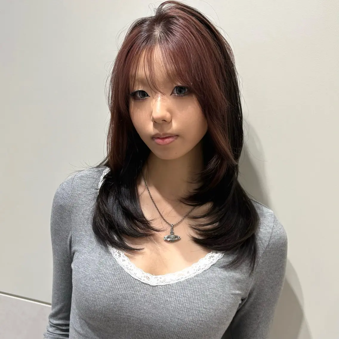 セミロング カラー カット ヘアカラー トリートメント 新宿/レイヤーカット 髪質改善/小顔見せのヘアスタイル