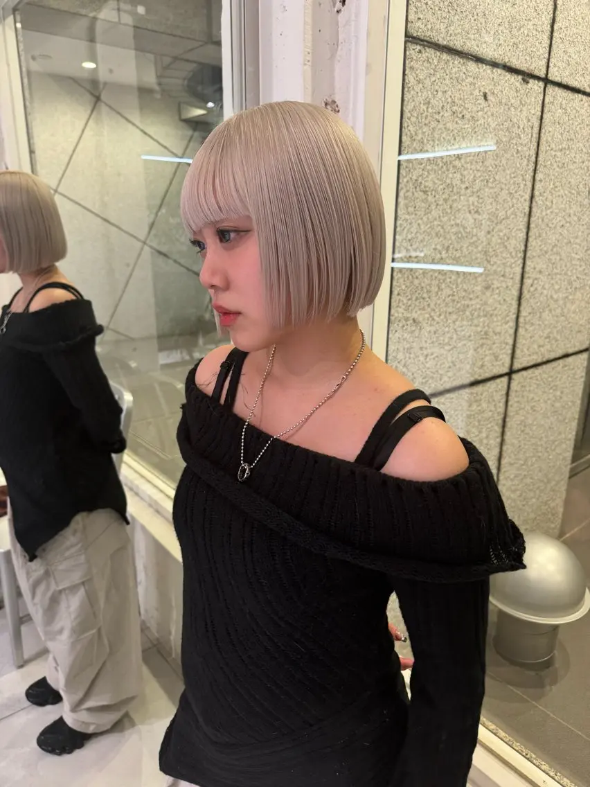 ショート カラー ハイトーンカラー ボブ RiSA ★のヘアスタイル