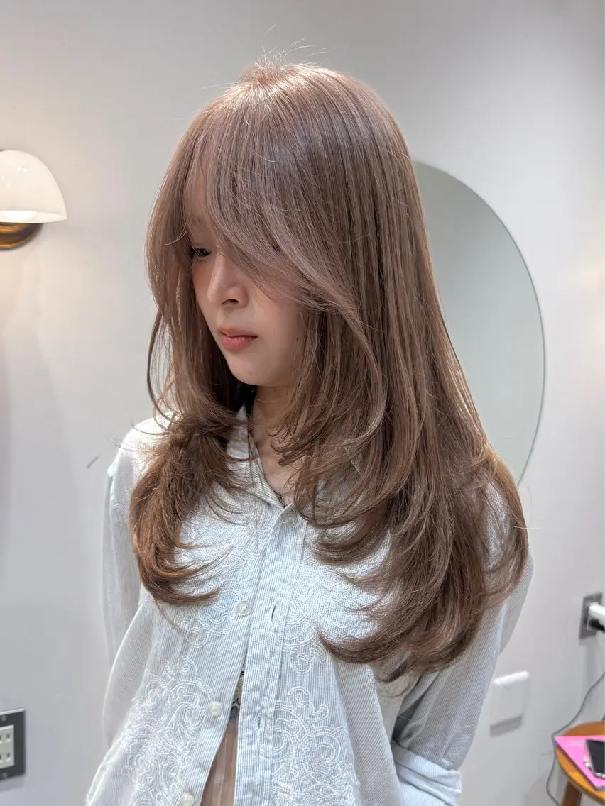 ロング レイヤーカット カット トリートメント yuuka /渋谷/ベージュのヘアスタイル