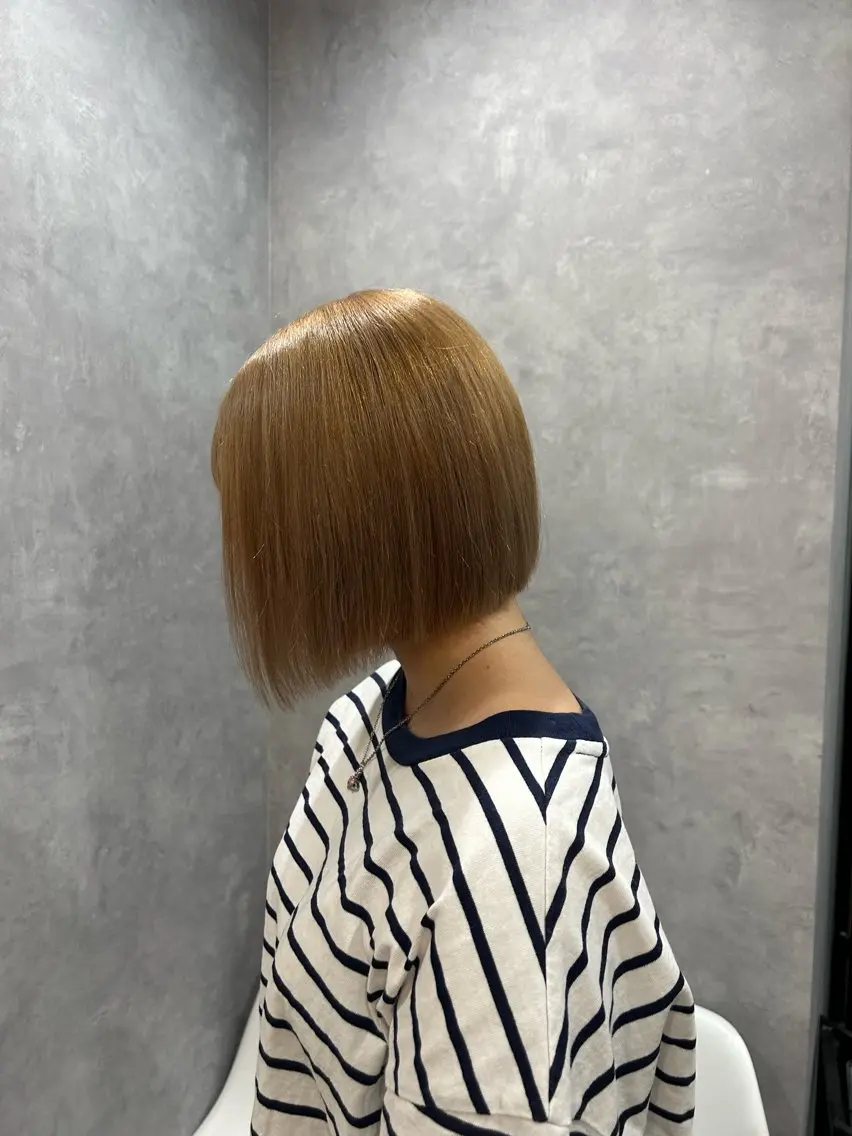 ショート カラー 切りっぱなしボブ ブロンド ダブルカラー ハイトーンカラー ボブ プルエクステ/インナ ーカラー🦊はるなのヘアスタイル
