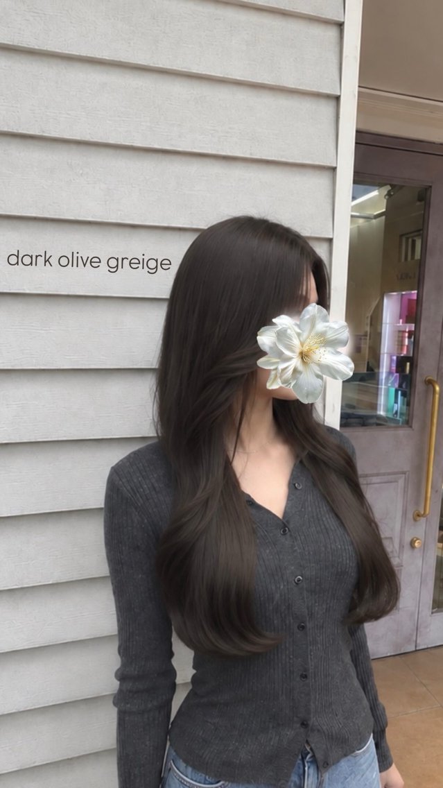 ロング カラー ヘアカラー トリートメント 茂木 陽菜のヘアスタイル