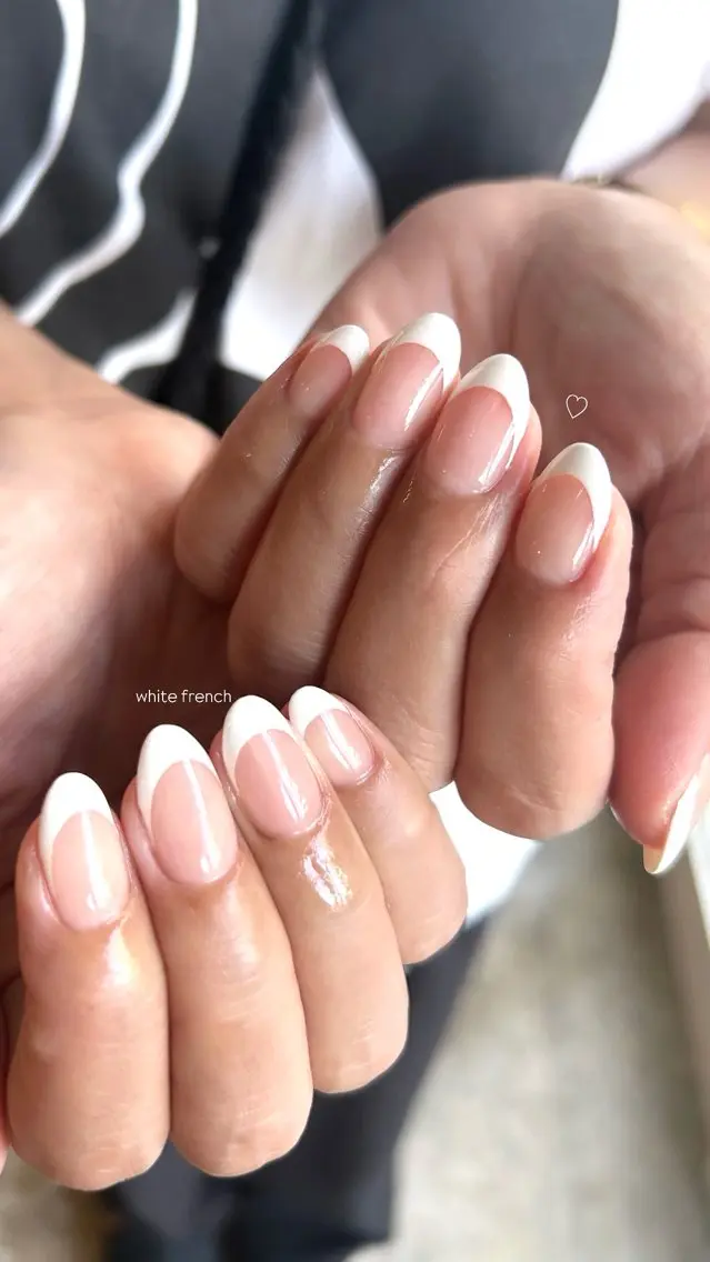 オフあり🖤フレンチネイル(※ベースクリア)の写真