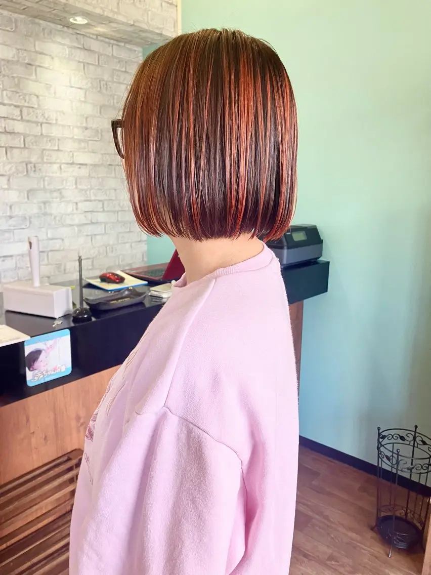 ミディアム カラー オレンジ ヘアカラー ヘアークルーズ ピースのヘアスタイル